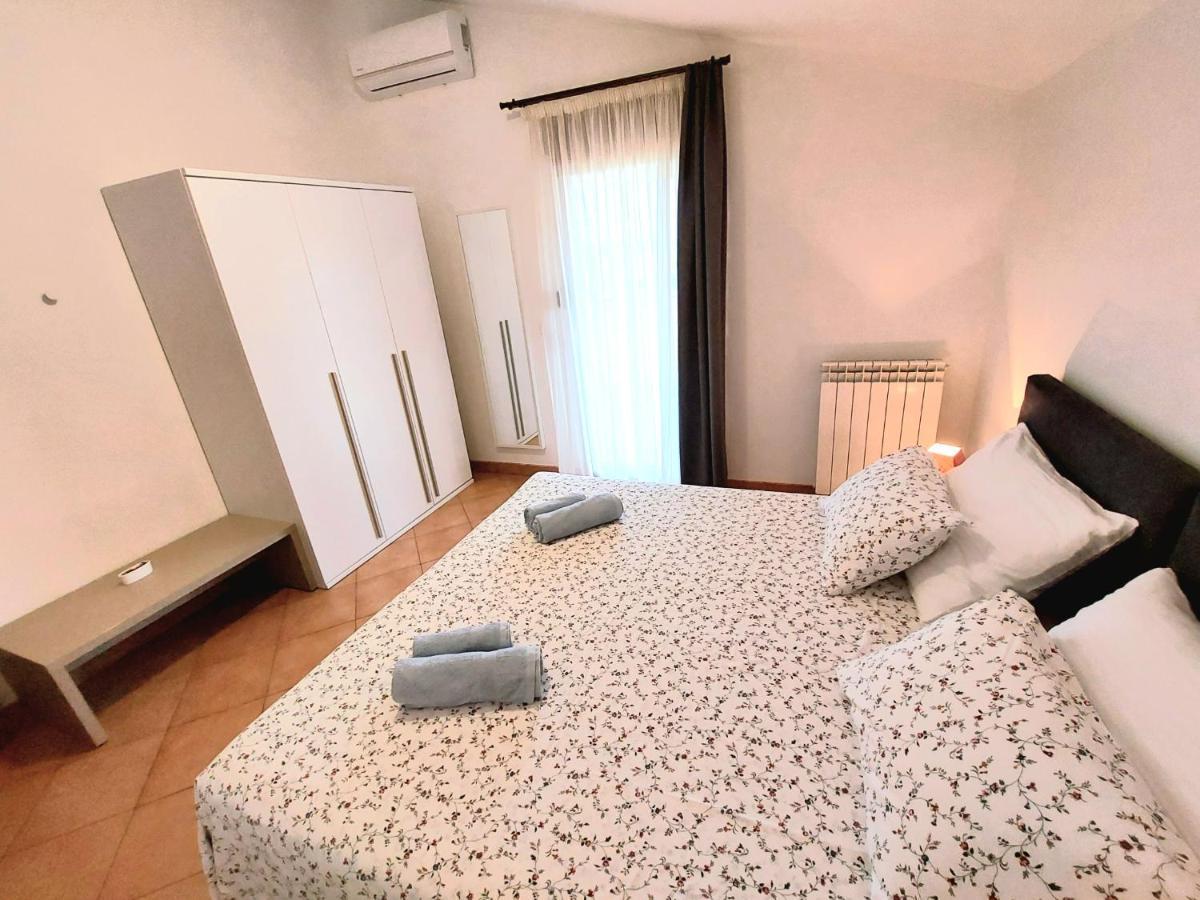 Apartments Terranova ロヴィニ エクステリア 写真