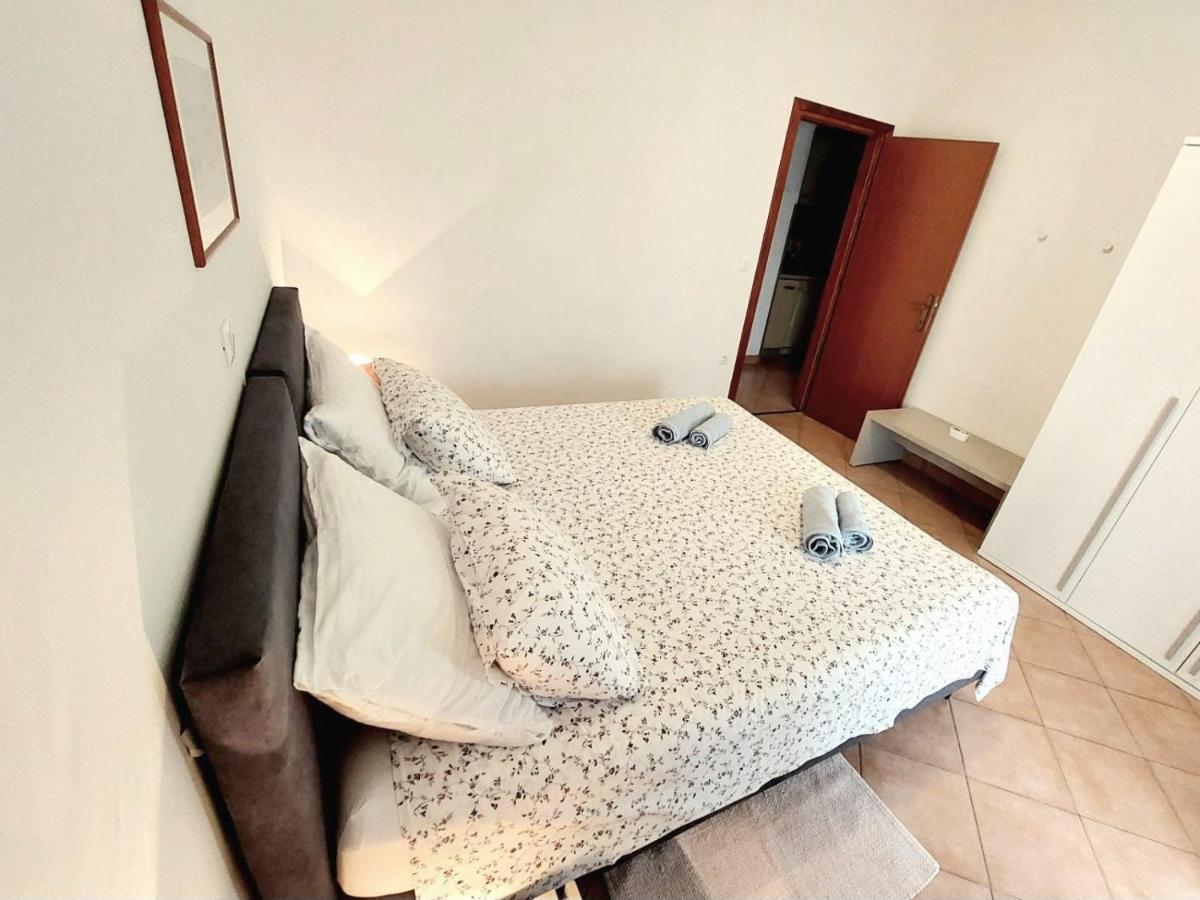 Apartments Terranova ロヴィニ エクステリア 写真