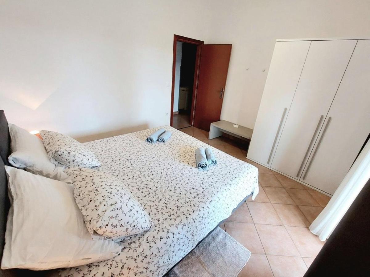 Apartments Terranova ロヴィニ エクステリア 写真